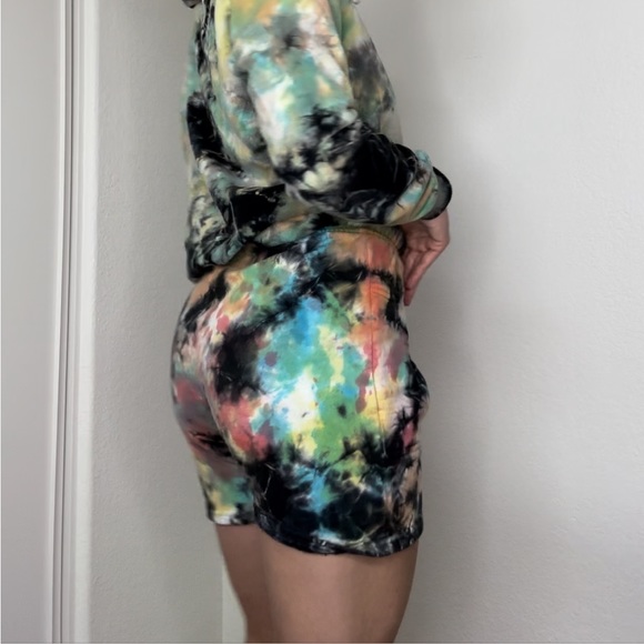 Big Bud Press tie dye shorts - Picture 3 of 7
